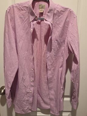 L.L. Bean Men's Light Pink Windowpane Button-Down Shirt